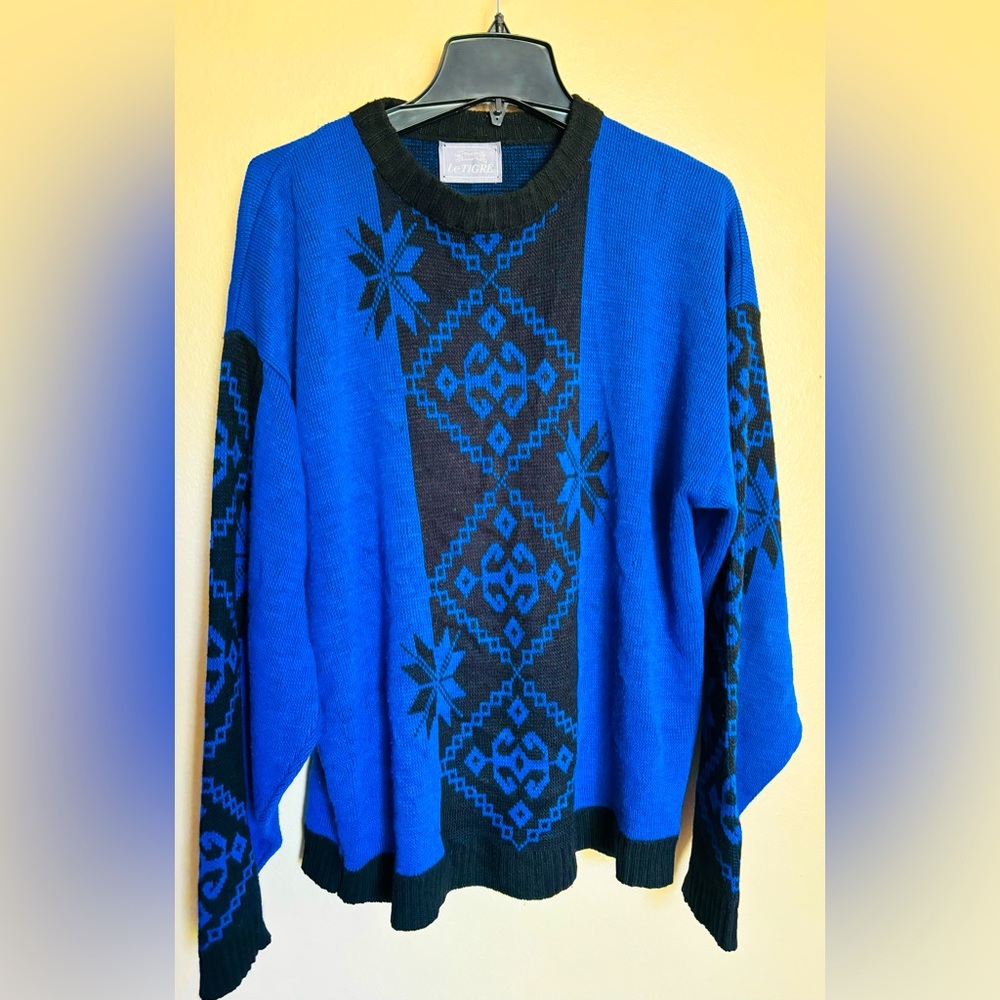 Vintage LeTigre XL Winter Design crewneck sweater 100% Acrylic Made in the‎ USA